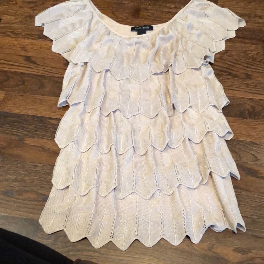 White house black market gold sparkle top!